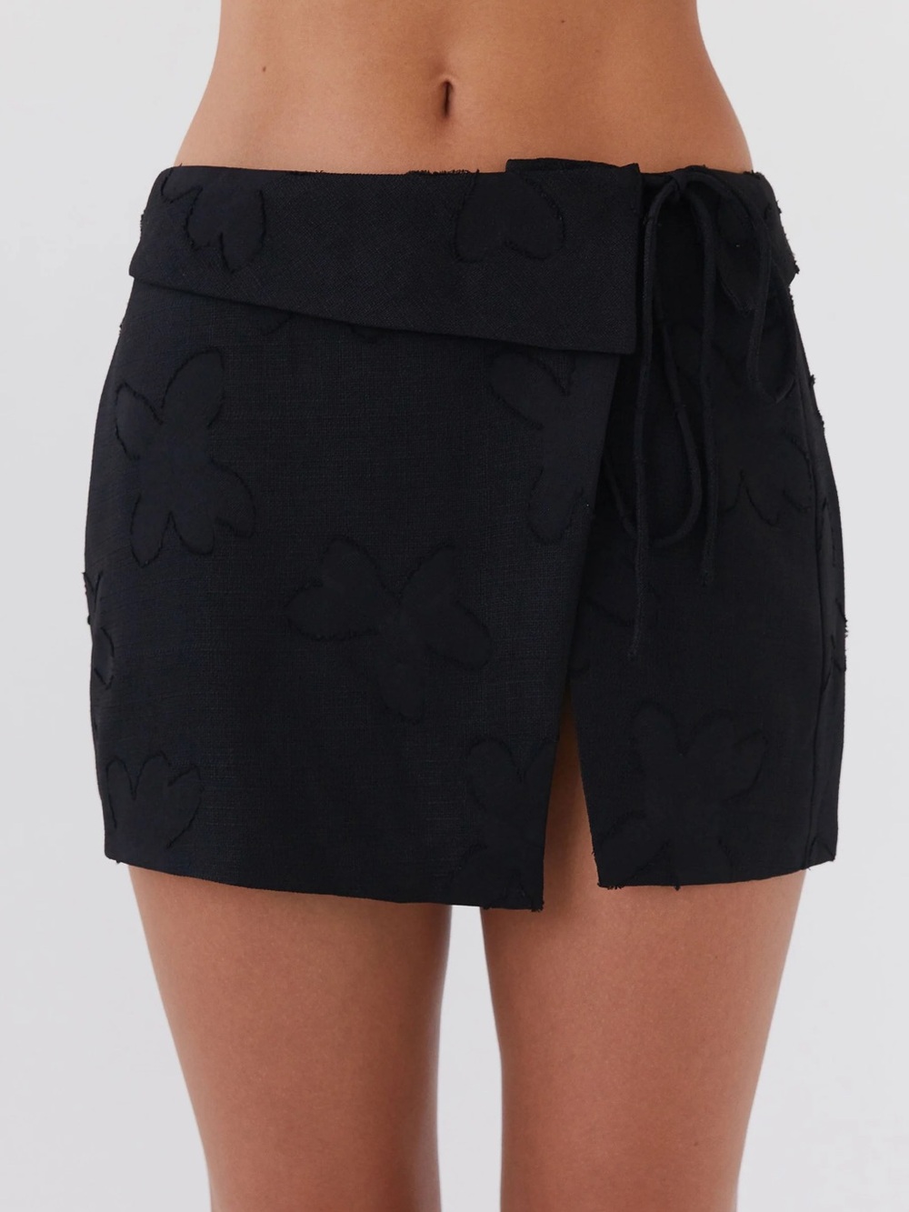NWOT Peppermayo Bianka Wrap Mini Skirt in Black Petal - Size 4